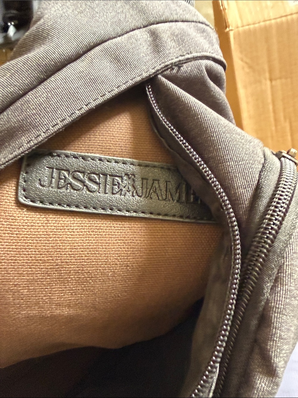 Concealed carry Sling Bag/backpack and Crossbody Pack - Picture 5 of 5